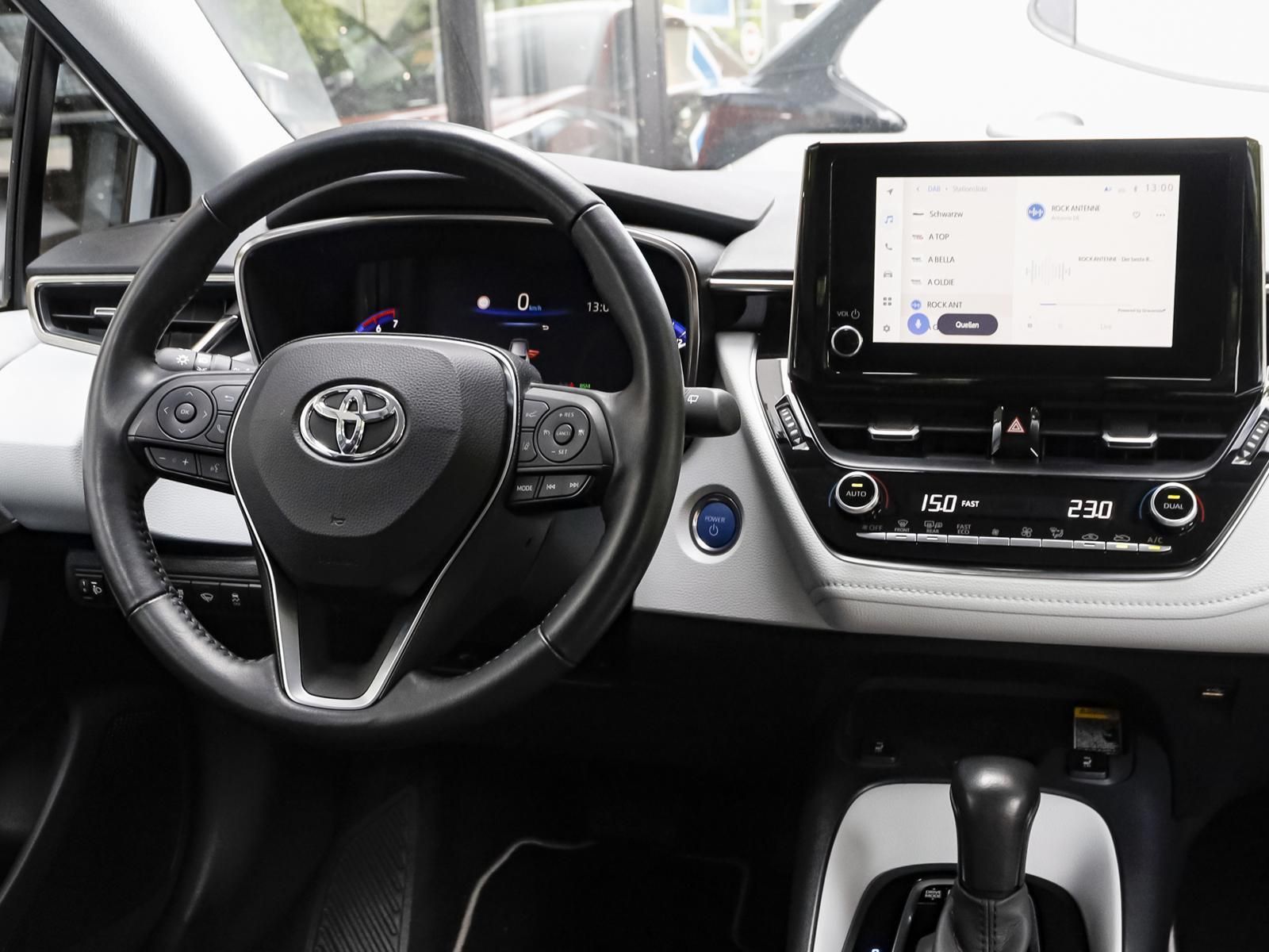 Toyota Corolla 1.8 HYBRID - Samsaru's Car Outlet