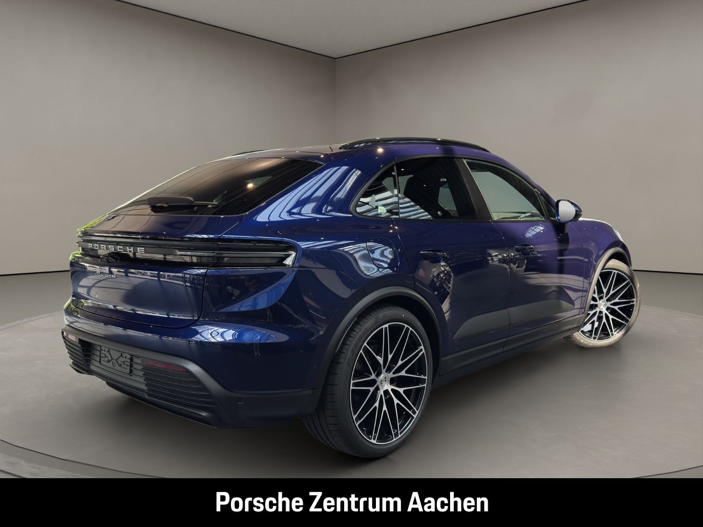 Porsche Macan 4 BOSE Panorama Rückfahrkamera Luftfederun