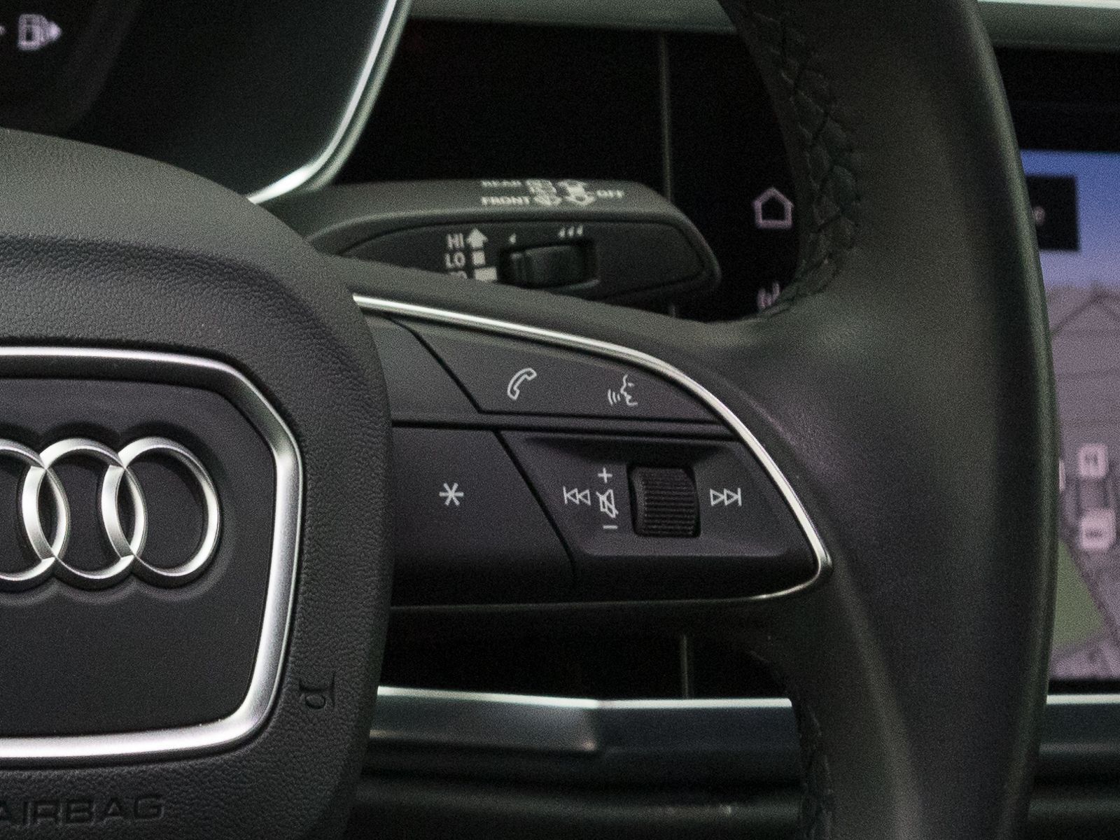 Audi Q3 35 TDI Q S LINE - Samsaru's Car Outlet