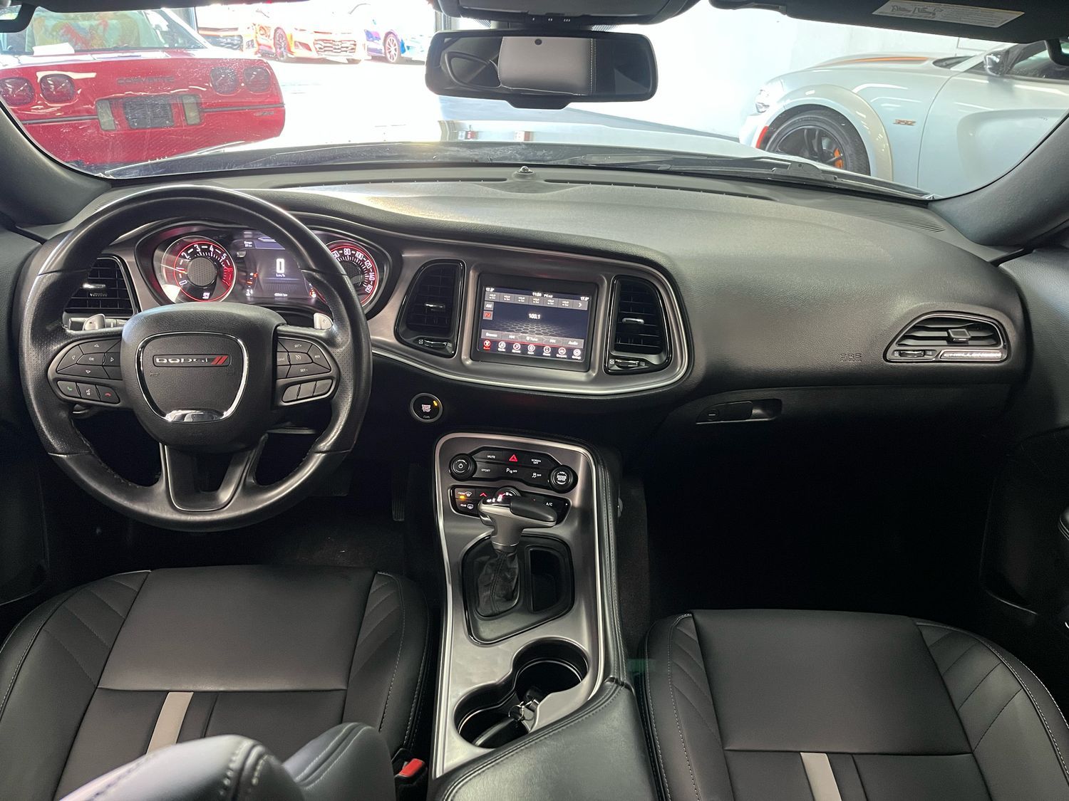 Dodge Challenger 5,7l V8 R/T /SZH/AUT./Kamera/Apple