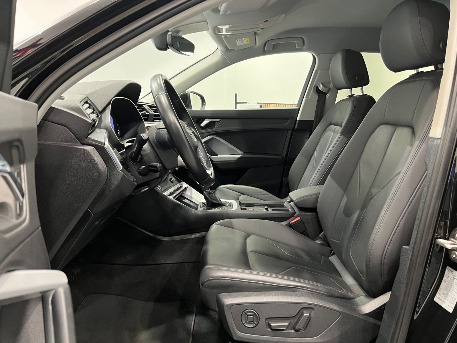 Audi Q3 Sportback 40 TDI quattro S line - Samsaru's Car Outlet