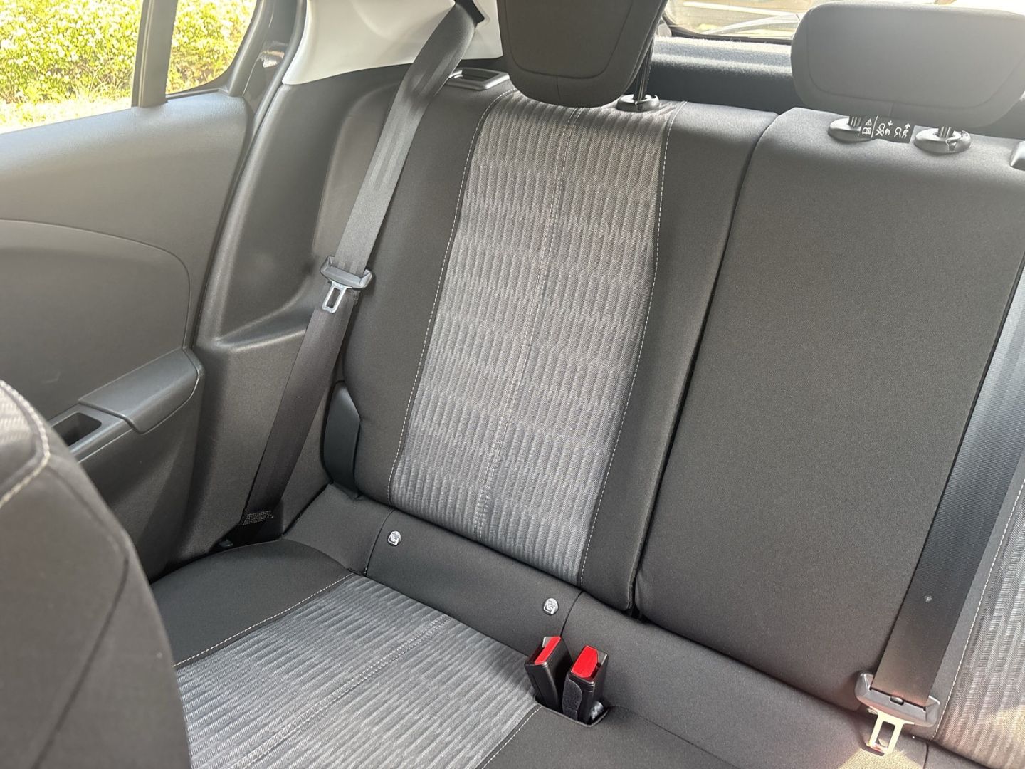 Opel Corsa-e Edition - Samsaru's Car Outlet