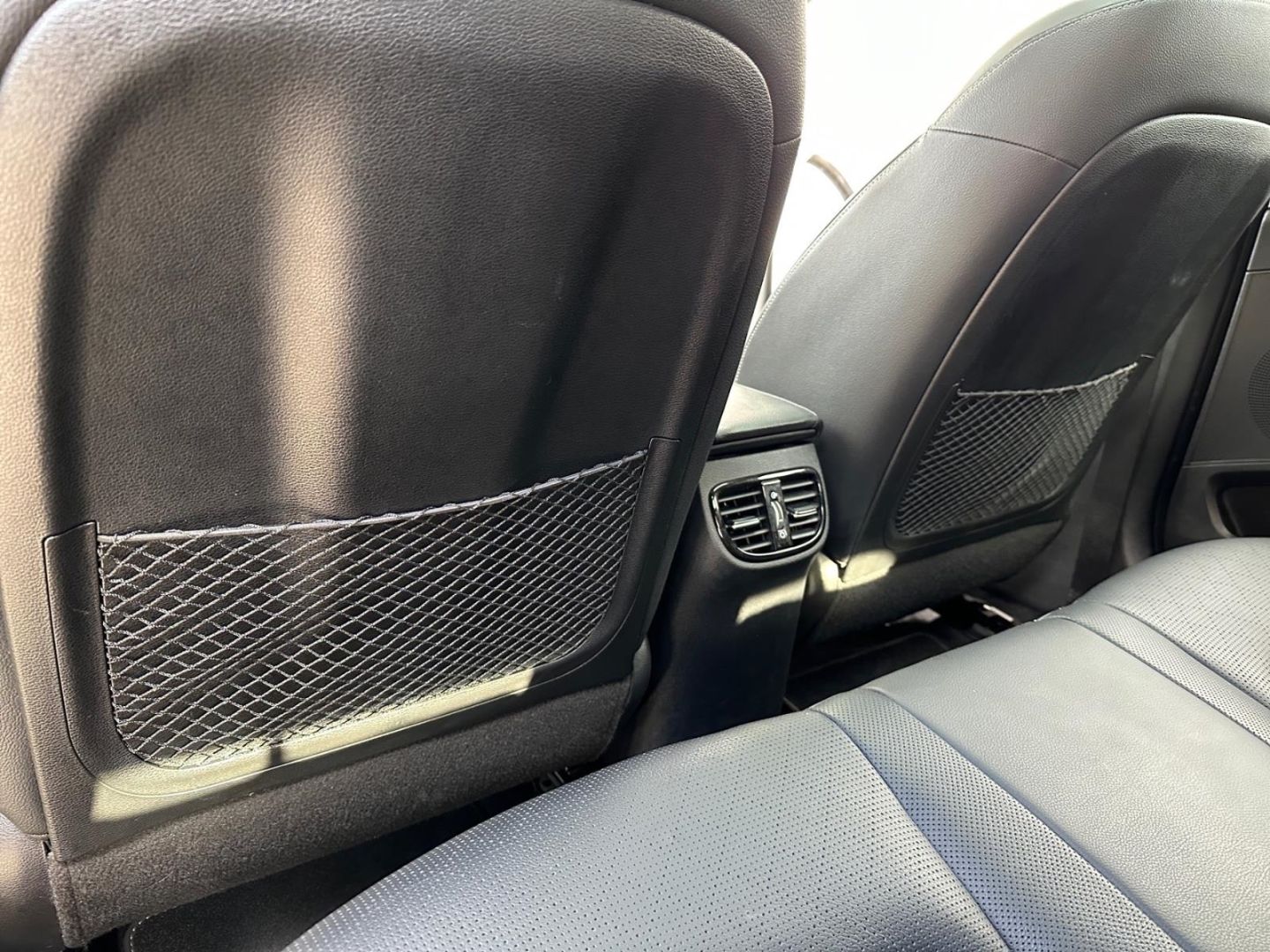 Kia XCeed PLATINUM Plug-in Hybrid - Samsaru's Car Outlet