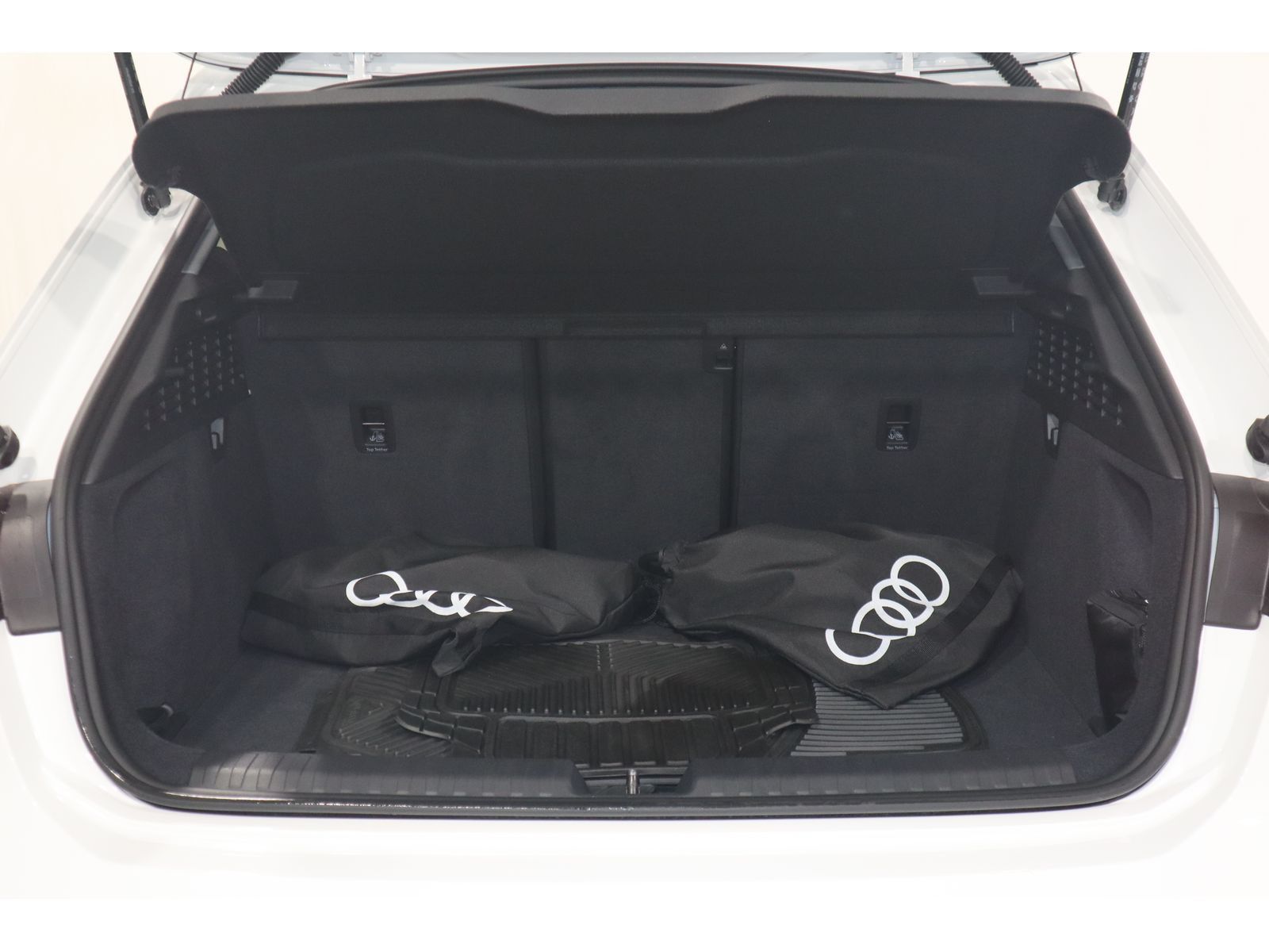 Audi A3 Sportback 40 TFSI e Matrix*PDC*R-Kamera *