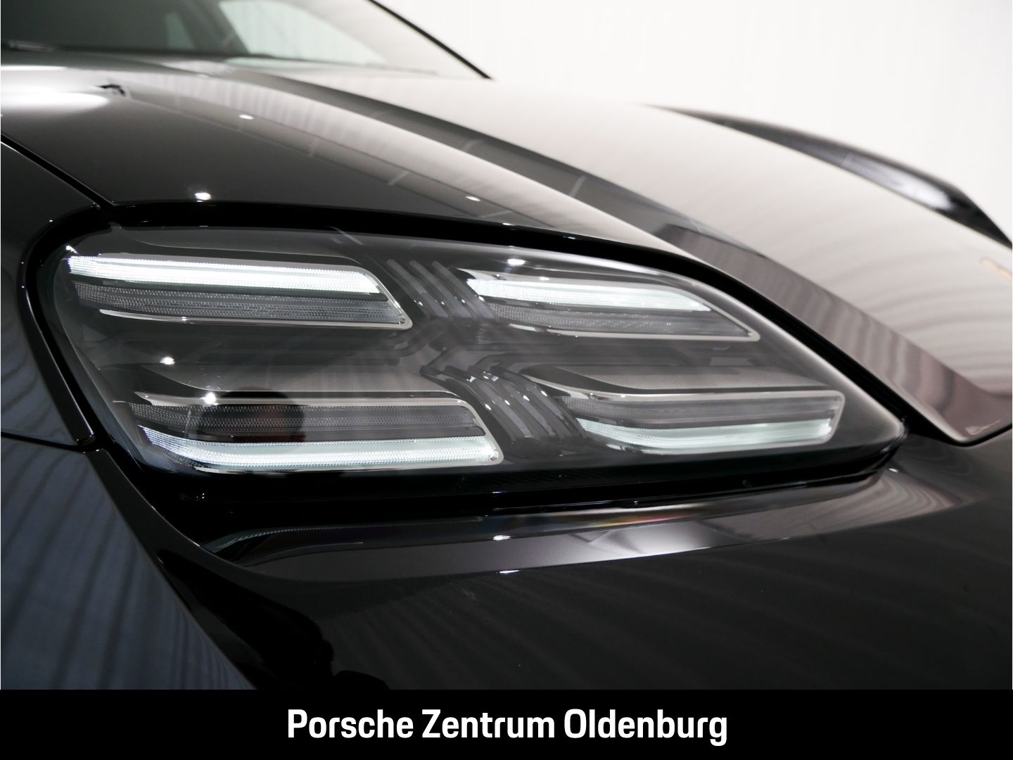 Porsche Macan 4S Panorama Luftfed. HeadUp InnoDrive Bose
