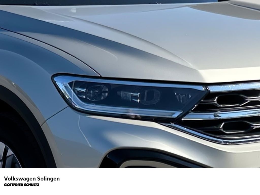 Volkswagen T-Roc 1.5 TSI R-Line Plus - Samsaru's Car Outlet