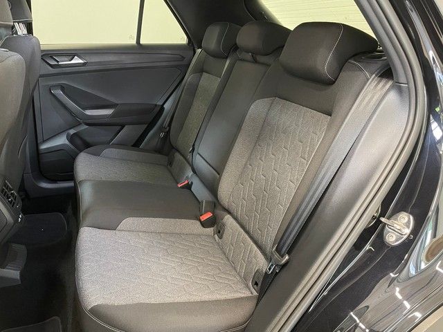 Volkswagen T-Roc 2.0 TDI Move - Samsaru's Car Outlet