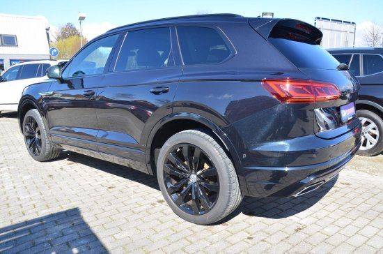 Volkswagen Touareg 3.0 V6 TDI R-Line Matrix Luft Nachtsicht