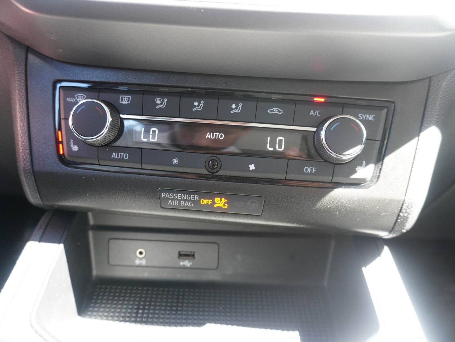 Seat Ibiza 1.0 TSI Style DSG - Samsaru's Car Outlet