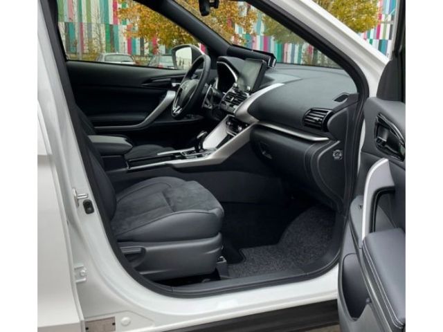 Mitsubishi Eclipse Cross Plus Select Black Hybrid 4WD 2.4 M