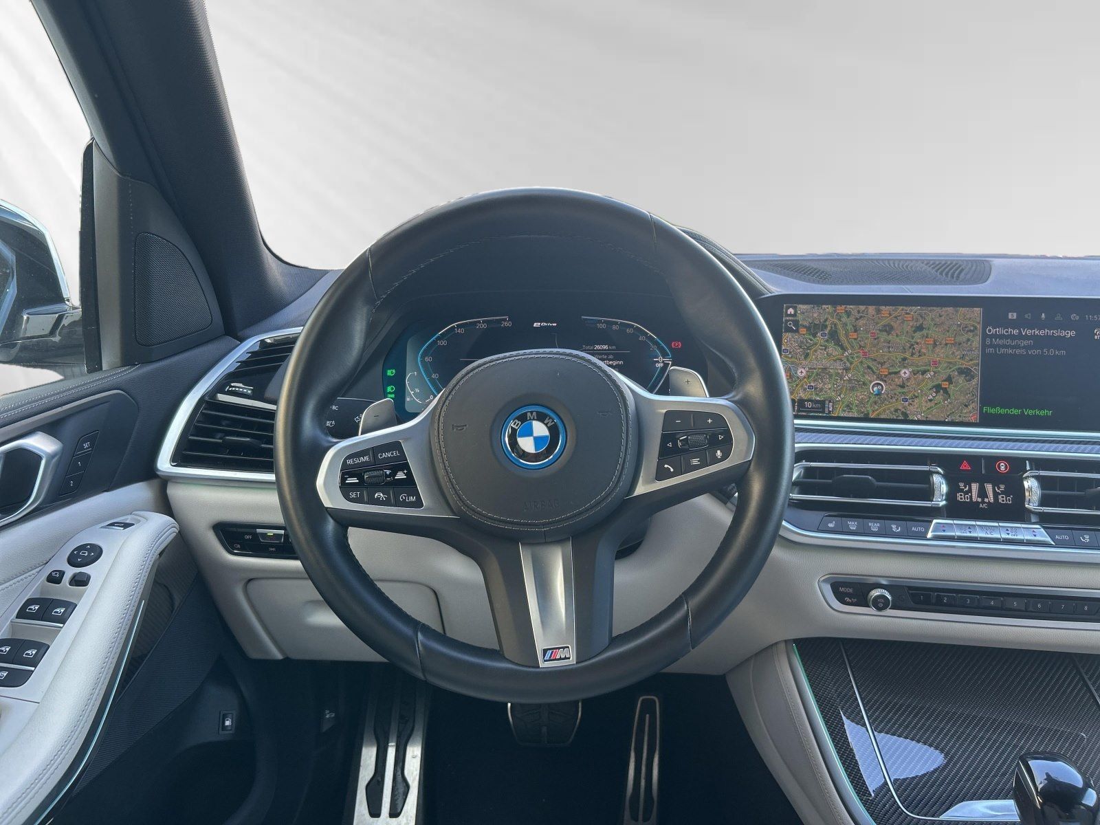 BMW X5 xDrive45e M Sport|AHK|SkyLounge|Stop&Go