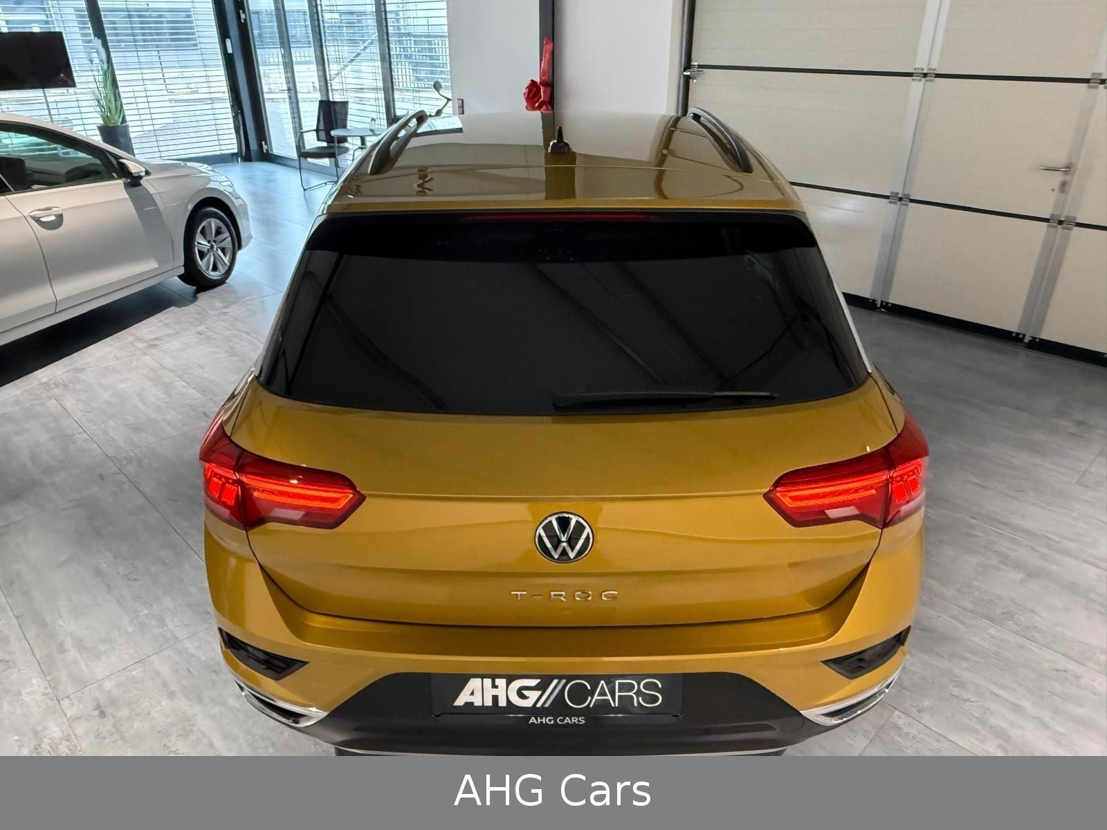 Volkswagen T-Roc Style UNITED 1.0 TSI - Samsaru's Car Outlet