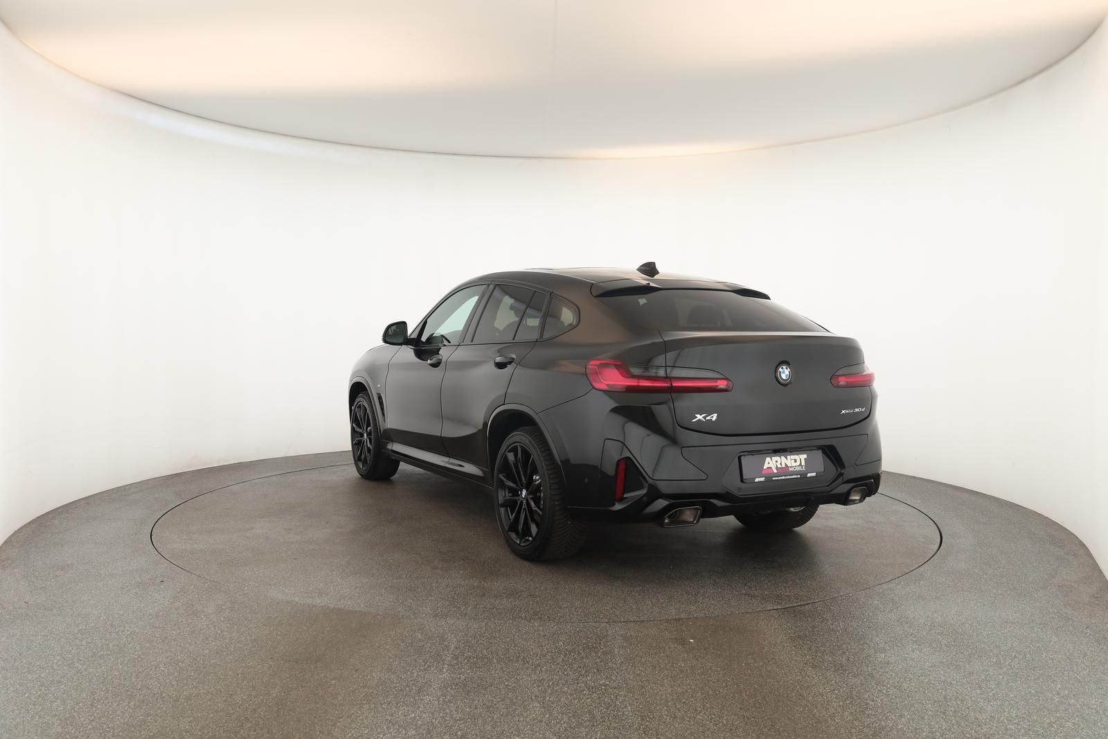 BMW X4 xDrive30d M Sport Matrix Pano NaviPro ACC AHK