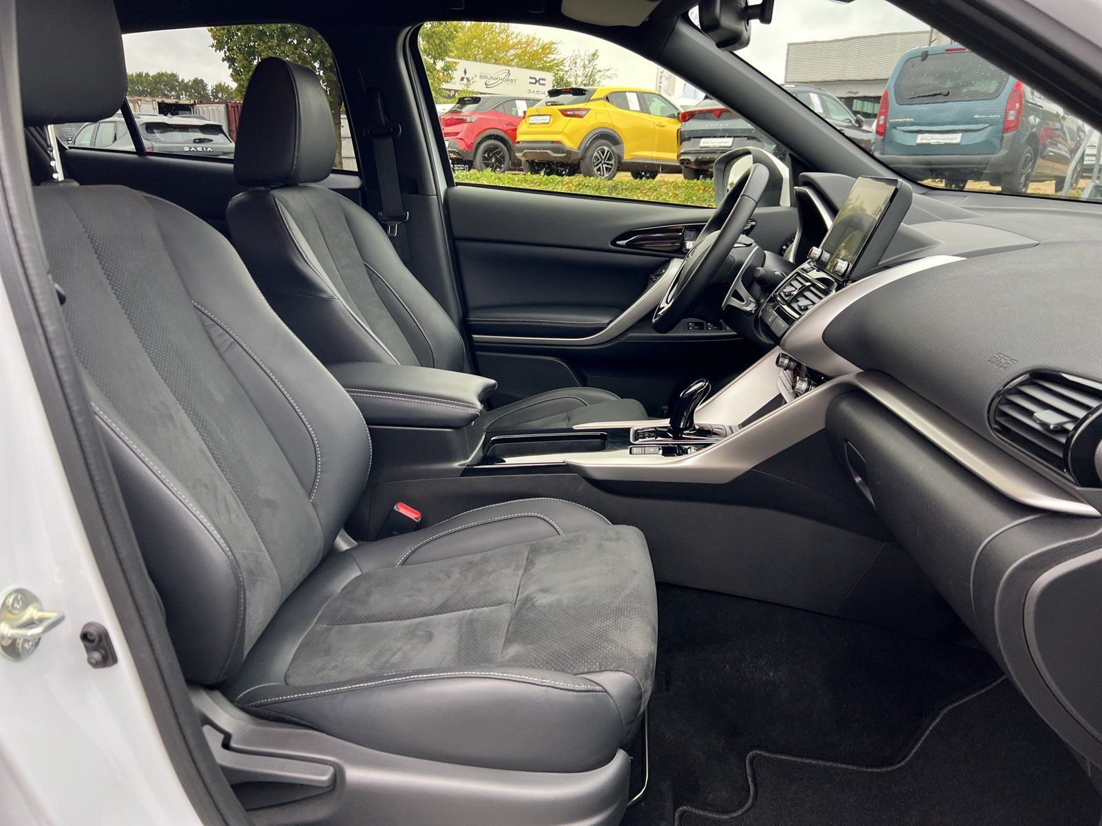 Mitsubishi Eclipse Cross Plug-In Hybrid PHEV Plus Select GJ