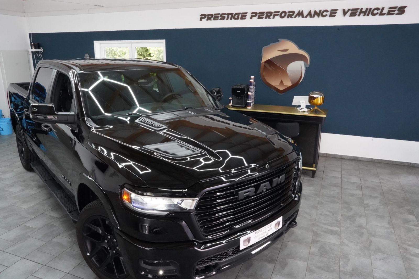 Dodge Sport 3.0 420 PS Black