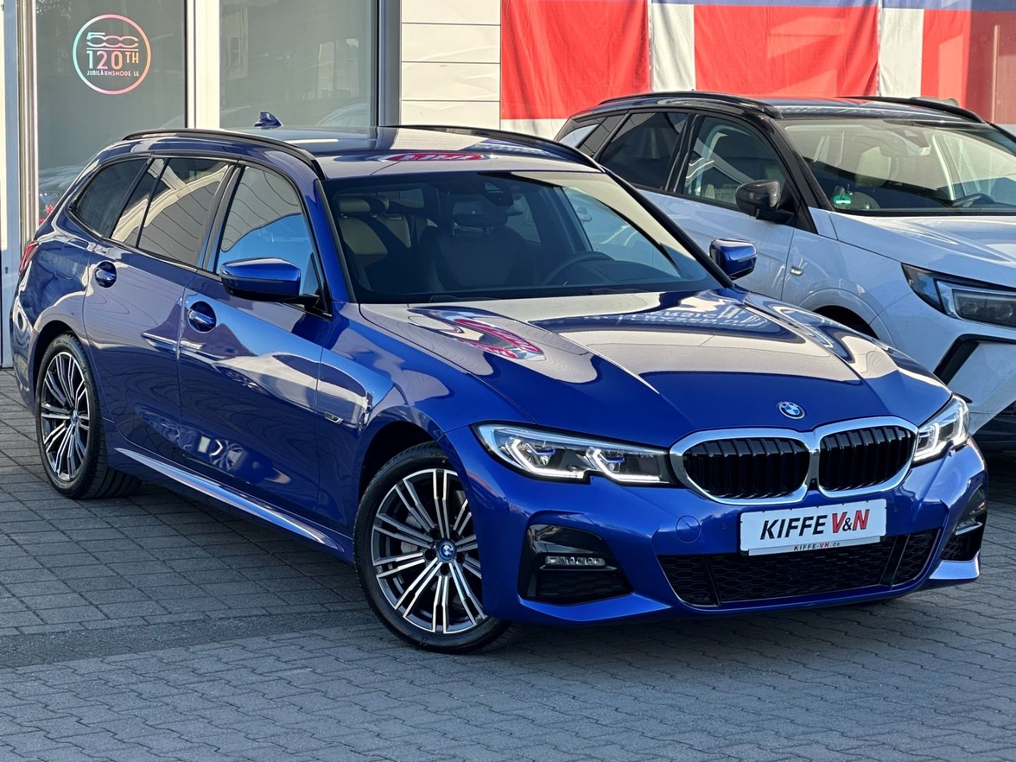 BMW 330 e TOURING M-SPORT - Samsaru's Car Outlet