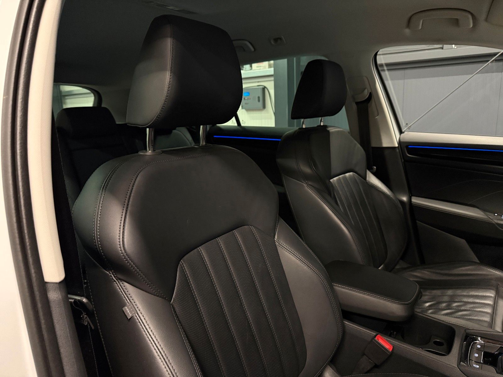 Skoda Kodiaq L&K 4x4 *LEDER*MASSAGE*360*AHK*Standhzg*