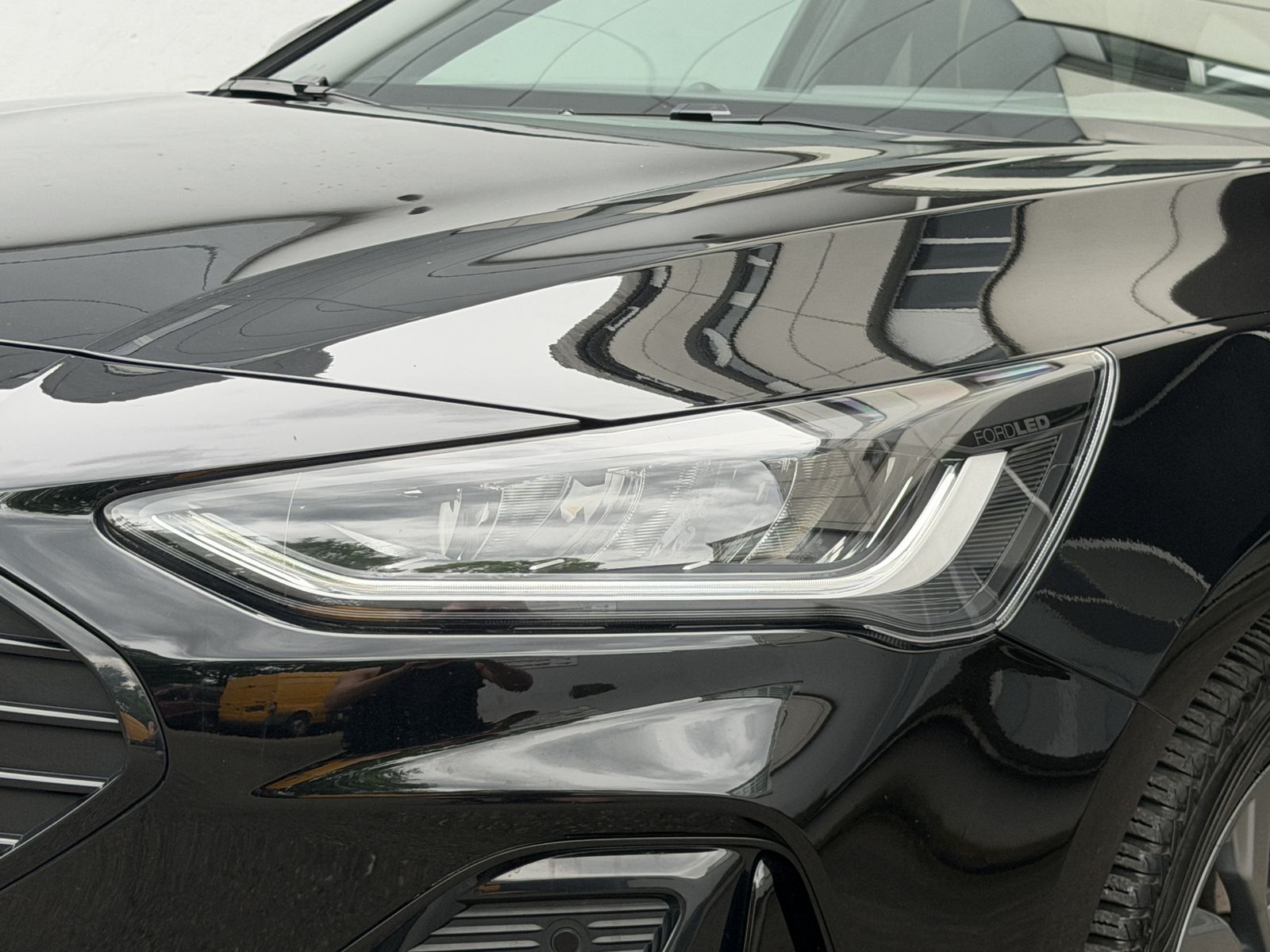 Ford Focus ST-Line LED Navi ACC-Tempomat Pano Kamera