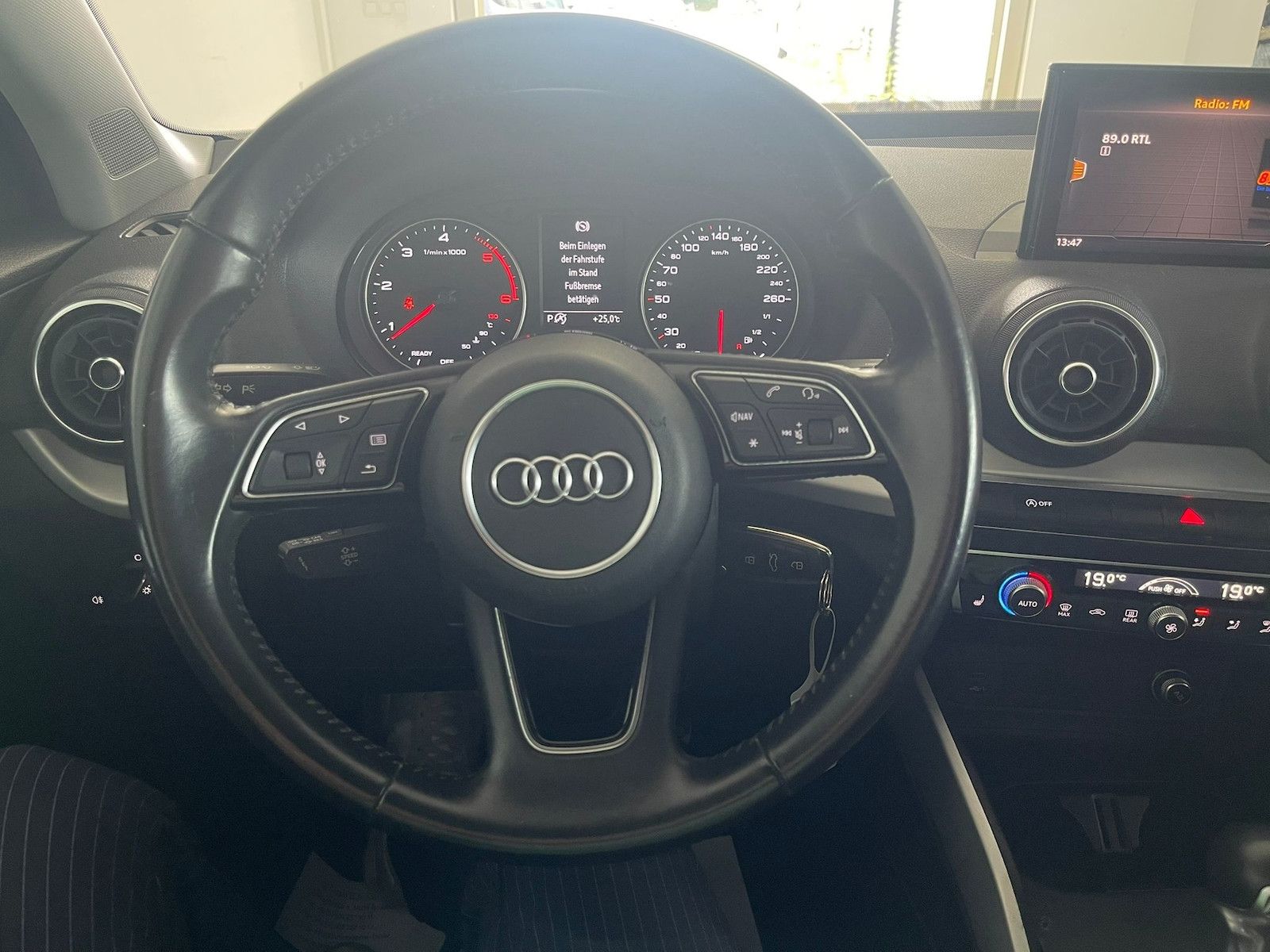 Audi Q2 30 TDI SPORT-ADVANCED - Samsaru's Car Outlet