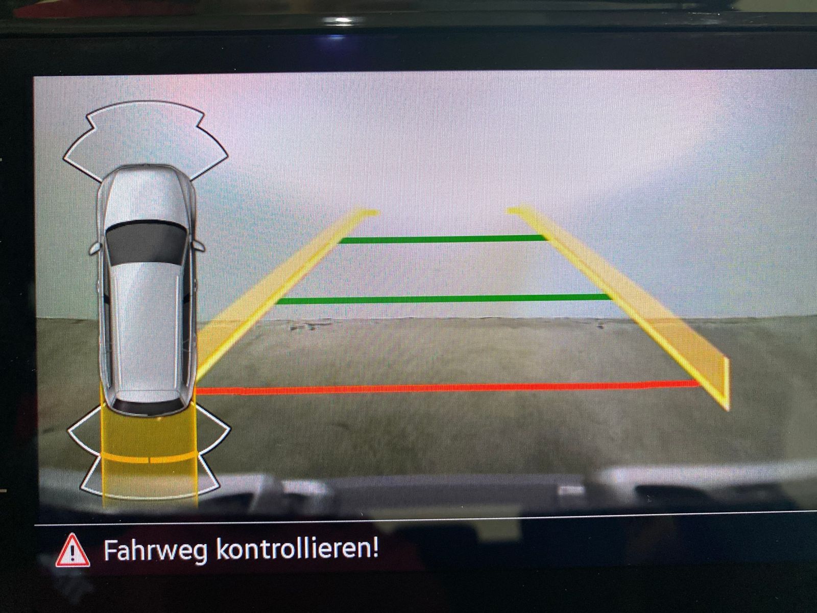 Volkswagen Passat Variant 2.0 TDI Business - Samsaru's Car Outlet