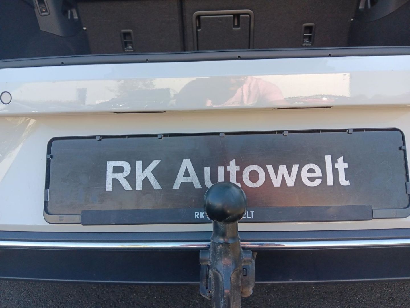 Volkswagen Golf 8 VIII Style 1.5 TSI - Samsaru's Car Outlet