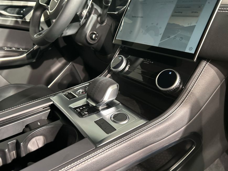 Jaguar F-Pace D300 AWD R-Dynamic SE 90th Anniversary Ed