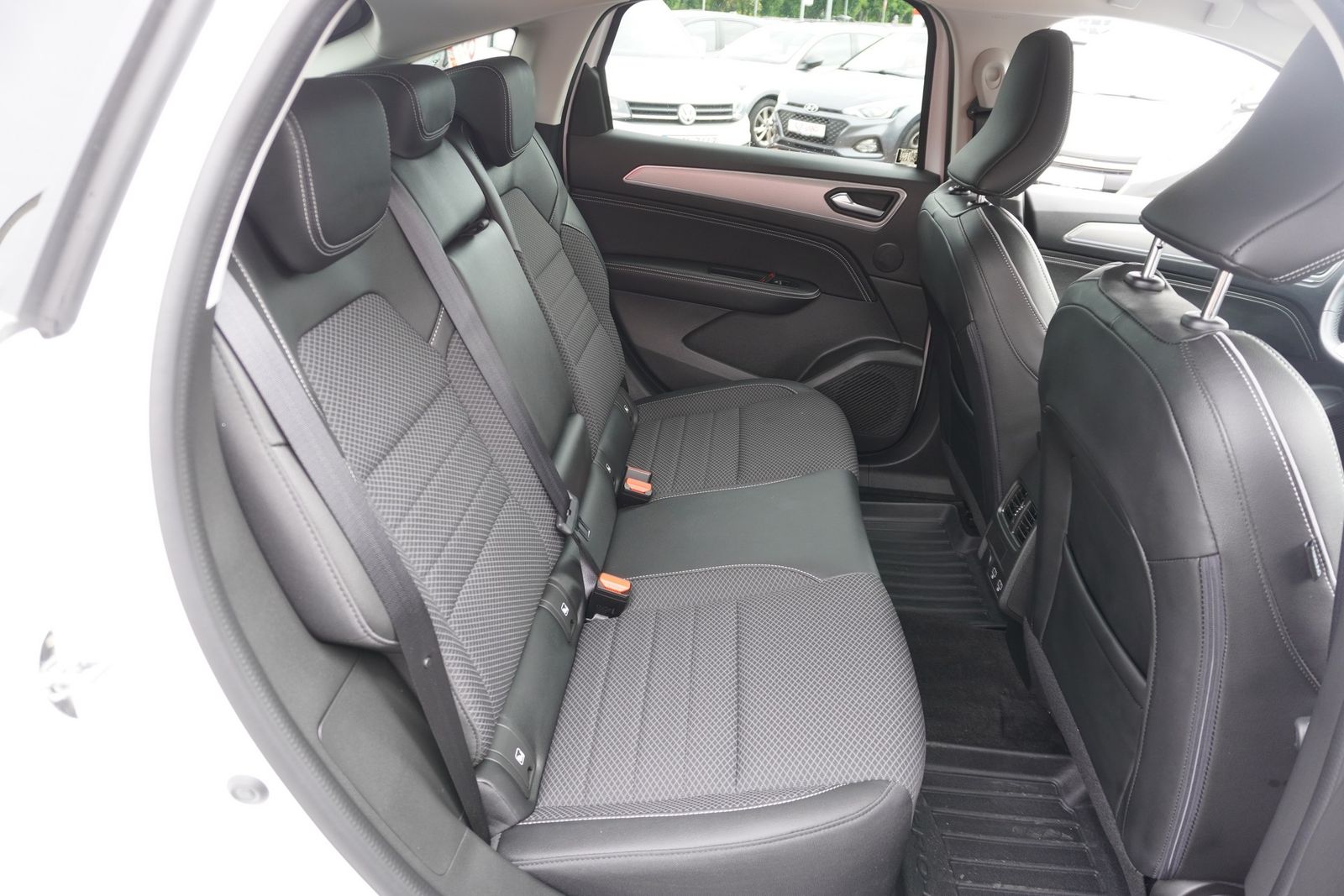 Renault Arkana 1.3 TCe 140 Techno - Samsaru's Car Outlet