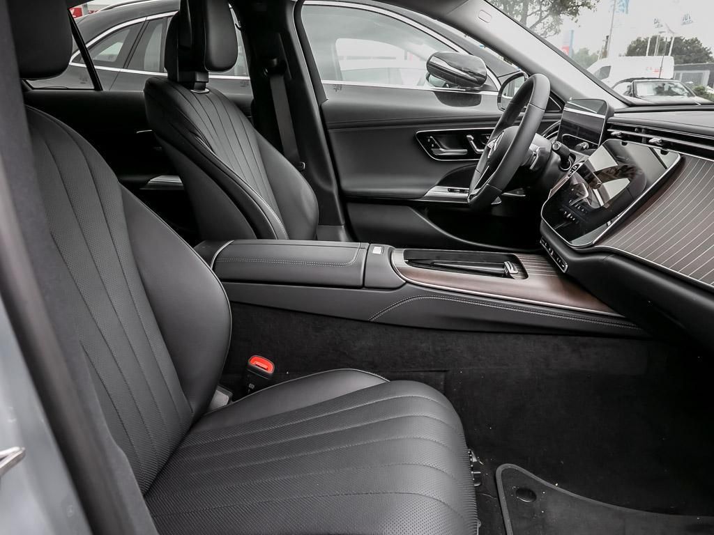 Mercedes-Benz E 200 Exclusive Premium - Samsaru's Car Outlet
