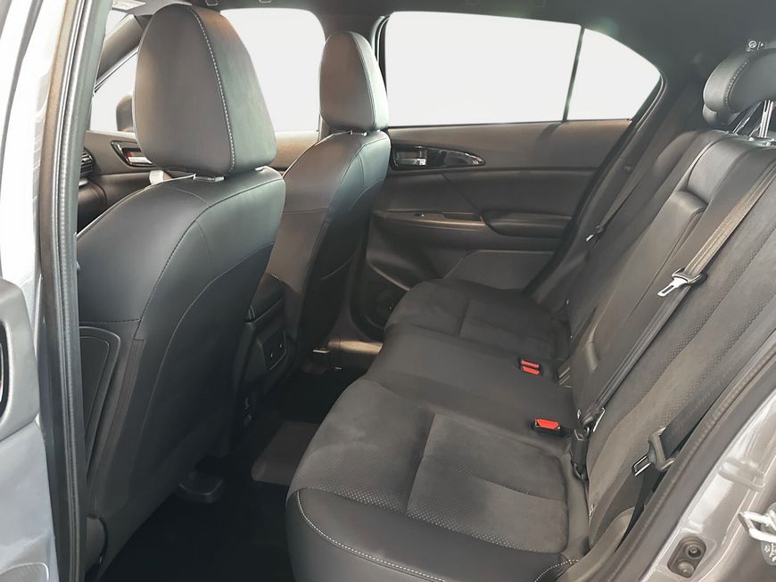 Mitsubishi Eclipse Cross Plug-In Hybrid 4WD Select*Vorführw