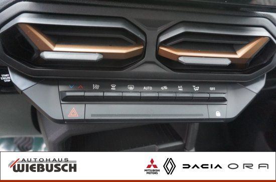 Dacia Duster TCe 130 4x4 Extreme - Samsaru's Car Outlet