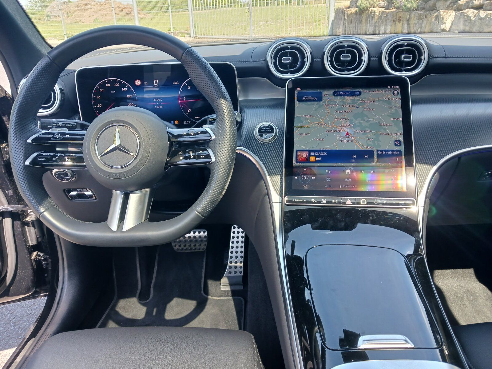 Mercedes-Benz GLC 220 d 4M AMG-PREMIUM+PANO+STAND-HZ+20"+AHK+N