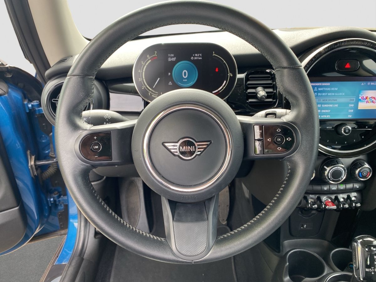 MINI ONE - Samsaru's Car Outlet