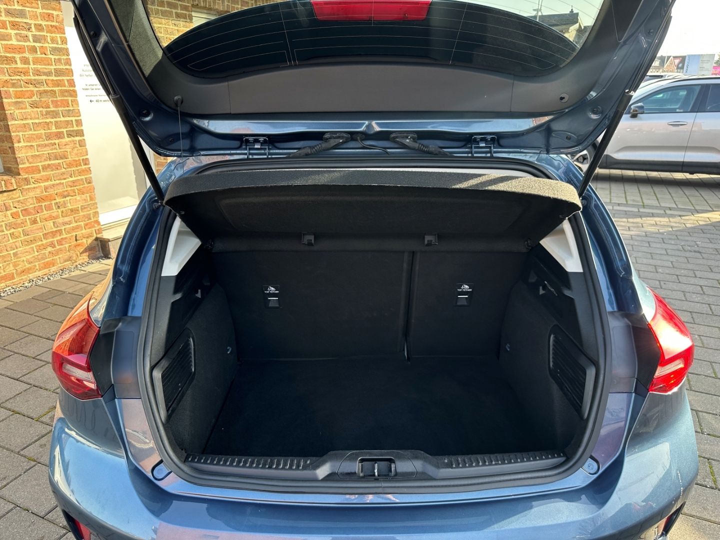 Ford Focus 1.0 Active Eco Automatik Navi  Mehrzonenkl