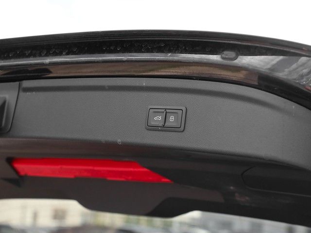 Audi A3 Sportback 35 TDI Advanced LM18 Sports. Navi+