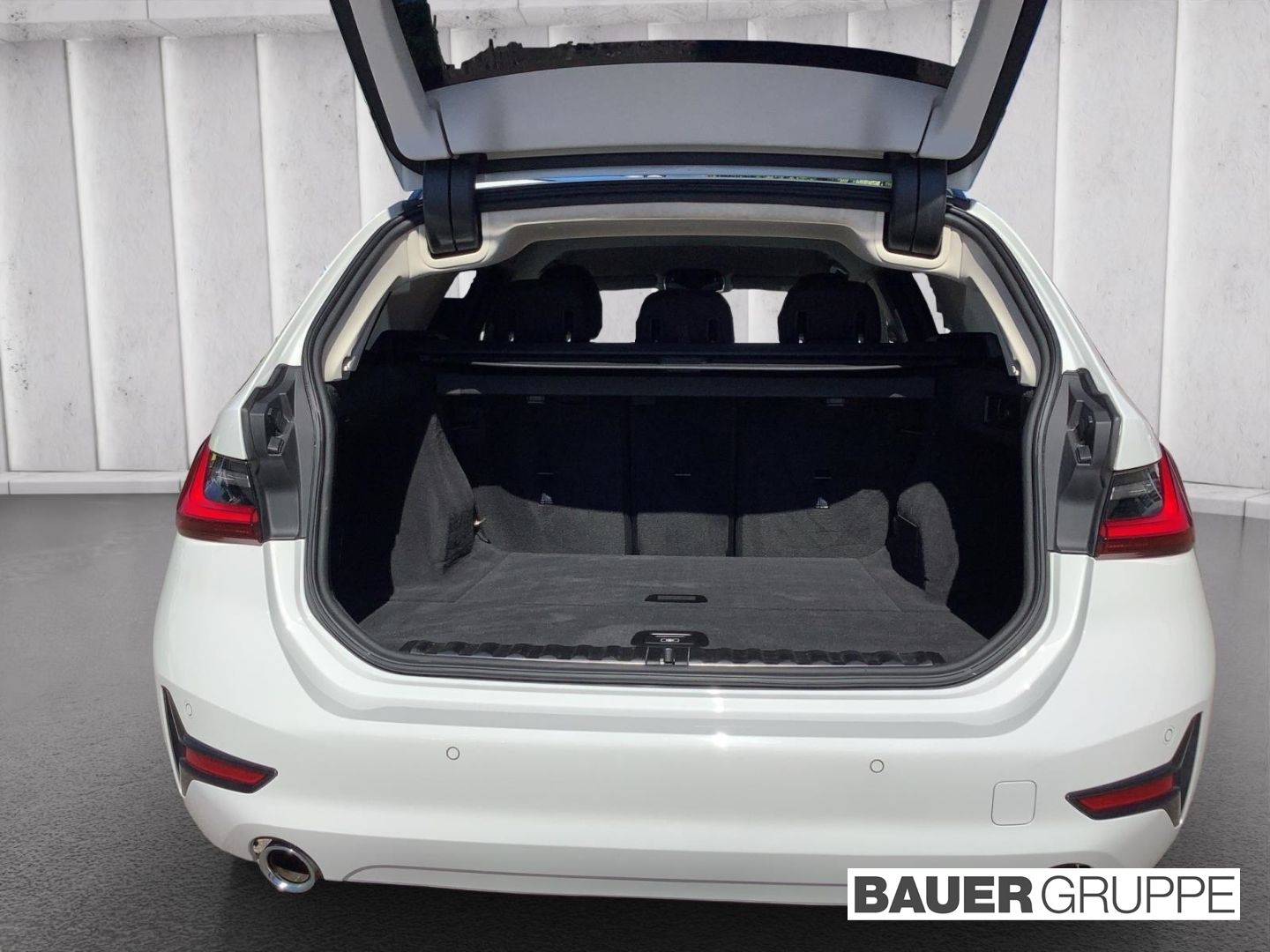 BMW 320 d - Samsaru's Car Outlet