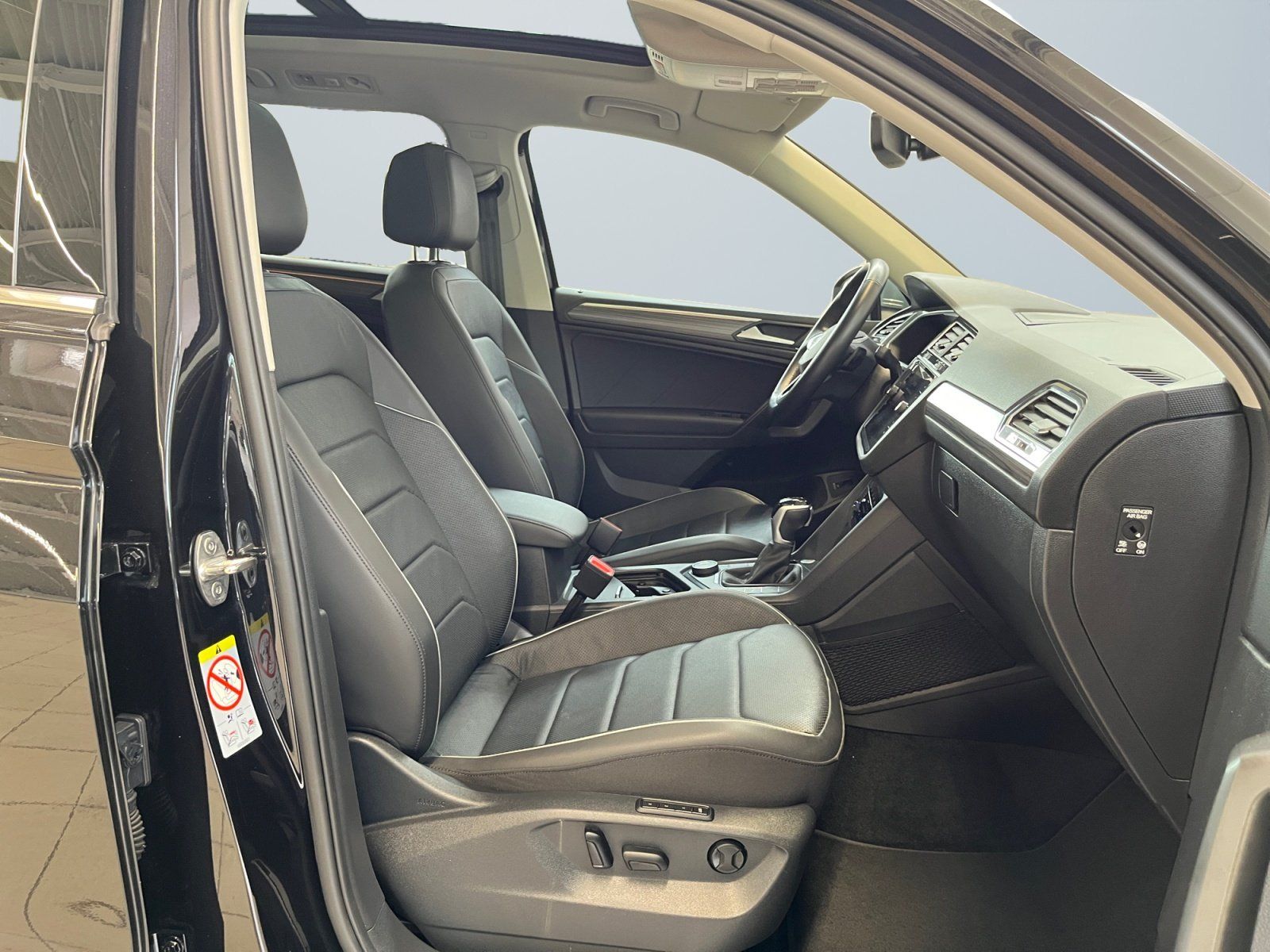 Volkswagen Tiguan Allspace Elegance 2.0 TSI DSG 4x4 7Sitzer