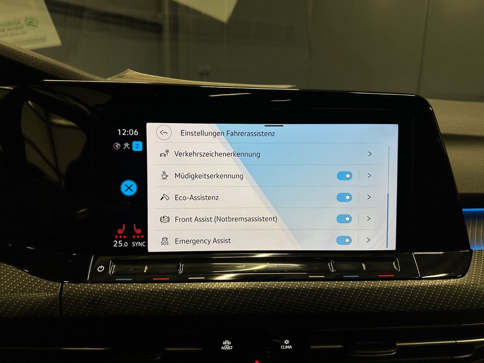 Volkswagen Golf Variant R-Line 4Motion*PANORAMA*AHK*Standhz