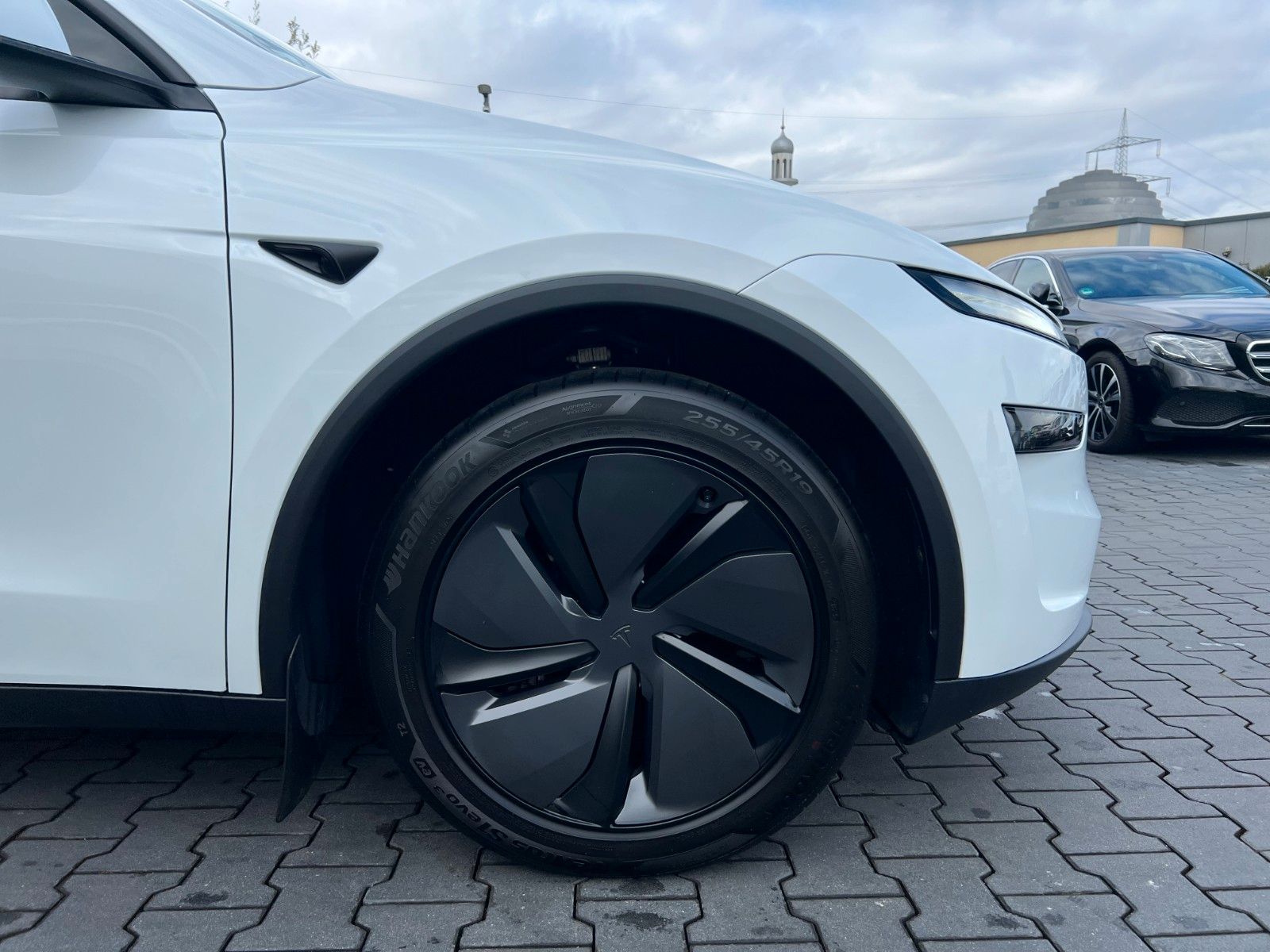 Tesla Model Y SR Juniper Premium*1.Hand*
