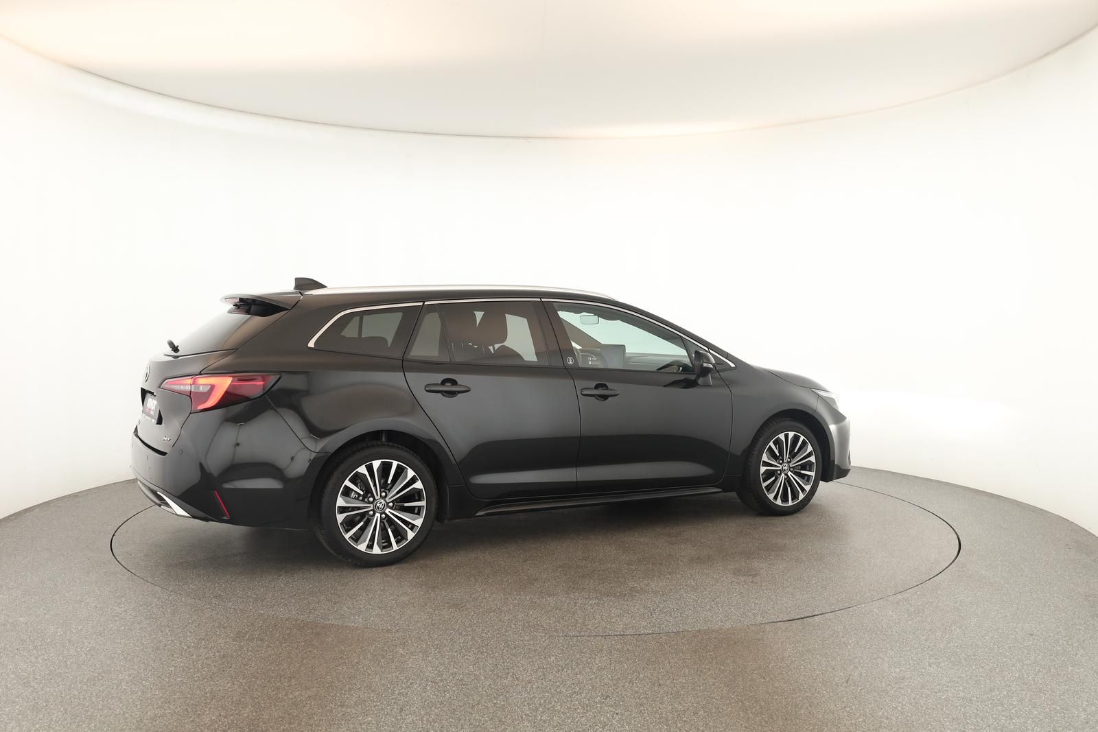 Toyota Corolla Touring Sports 2.0 CVT Team D Navi Kam