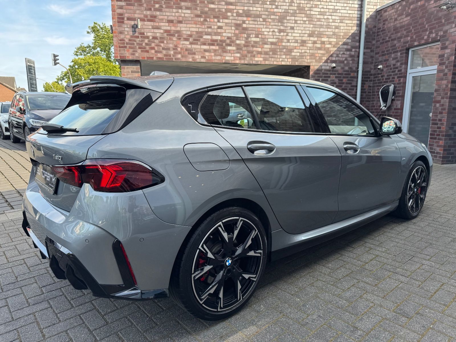 BMW 120i M SPORT PRO HEADUP 360° ACC Innovation 8xLM