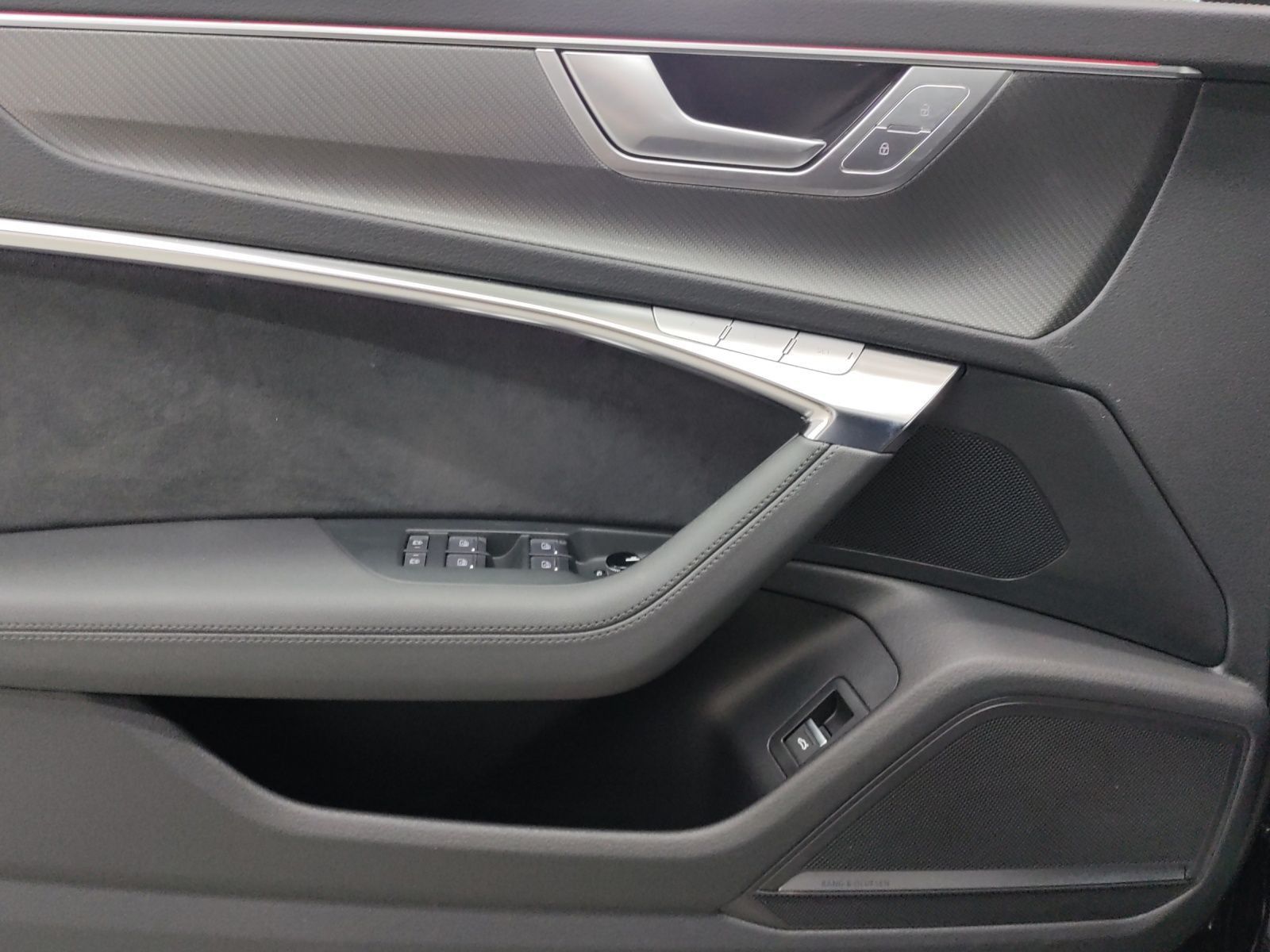Audi RS6 Avant TFSI Q LM22 PANO HuD 305km/h