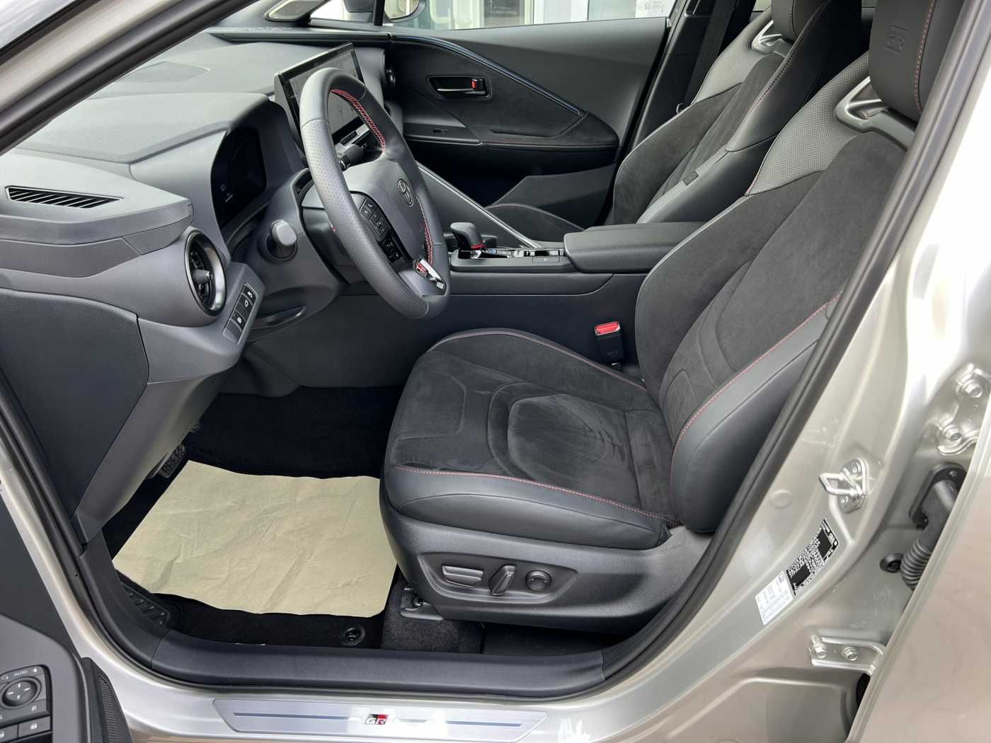 Toyota C-HR 2.0 GR 4X4 SPORT - Samsaru's Car Outlet