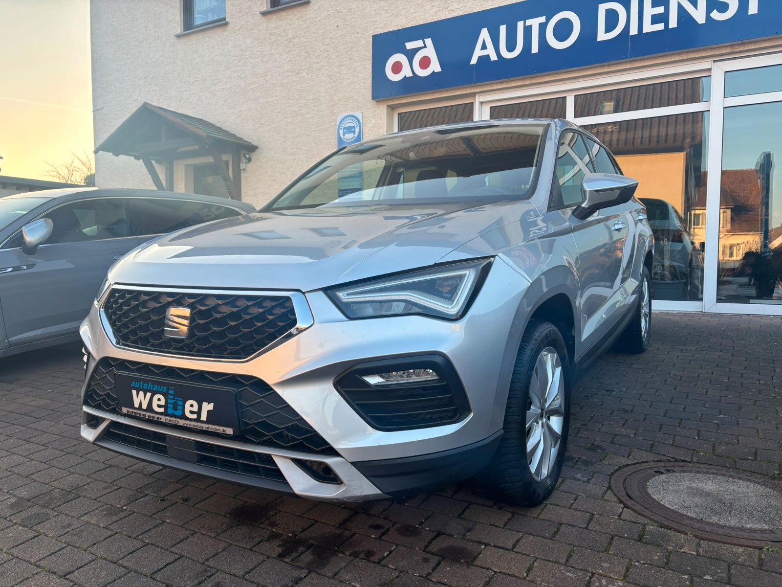 Seat Ateca Style*DSG*KAM*AHK*NAV*BEATS*CARPLAY*LED