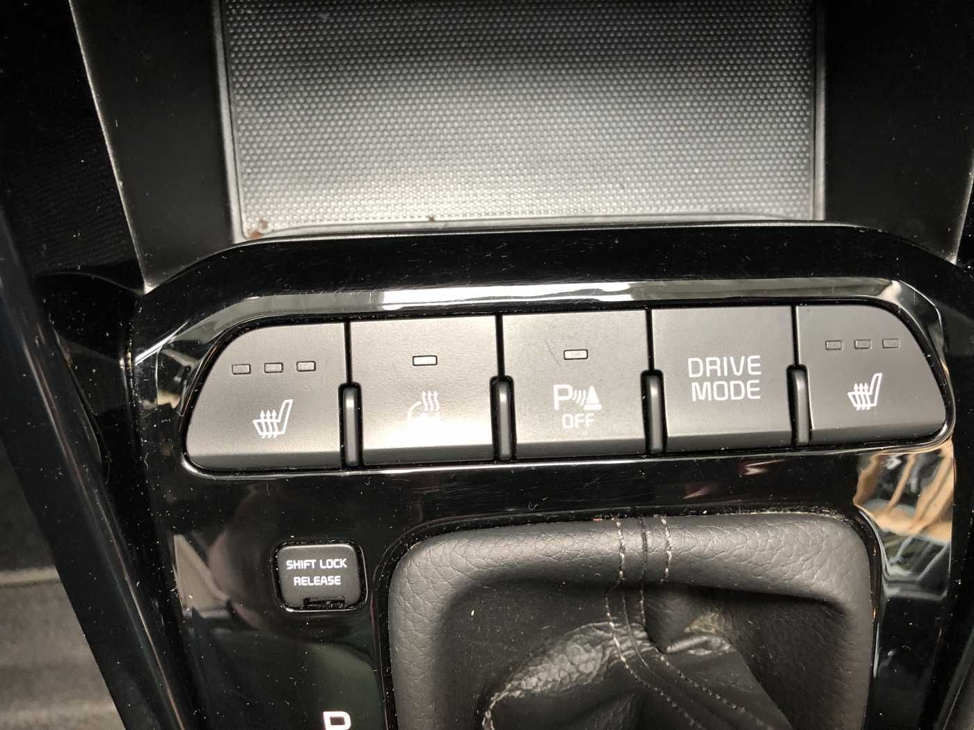 Kia Stonic 1.0i T DCT Vision - Samsaru's Car Outlet