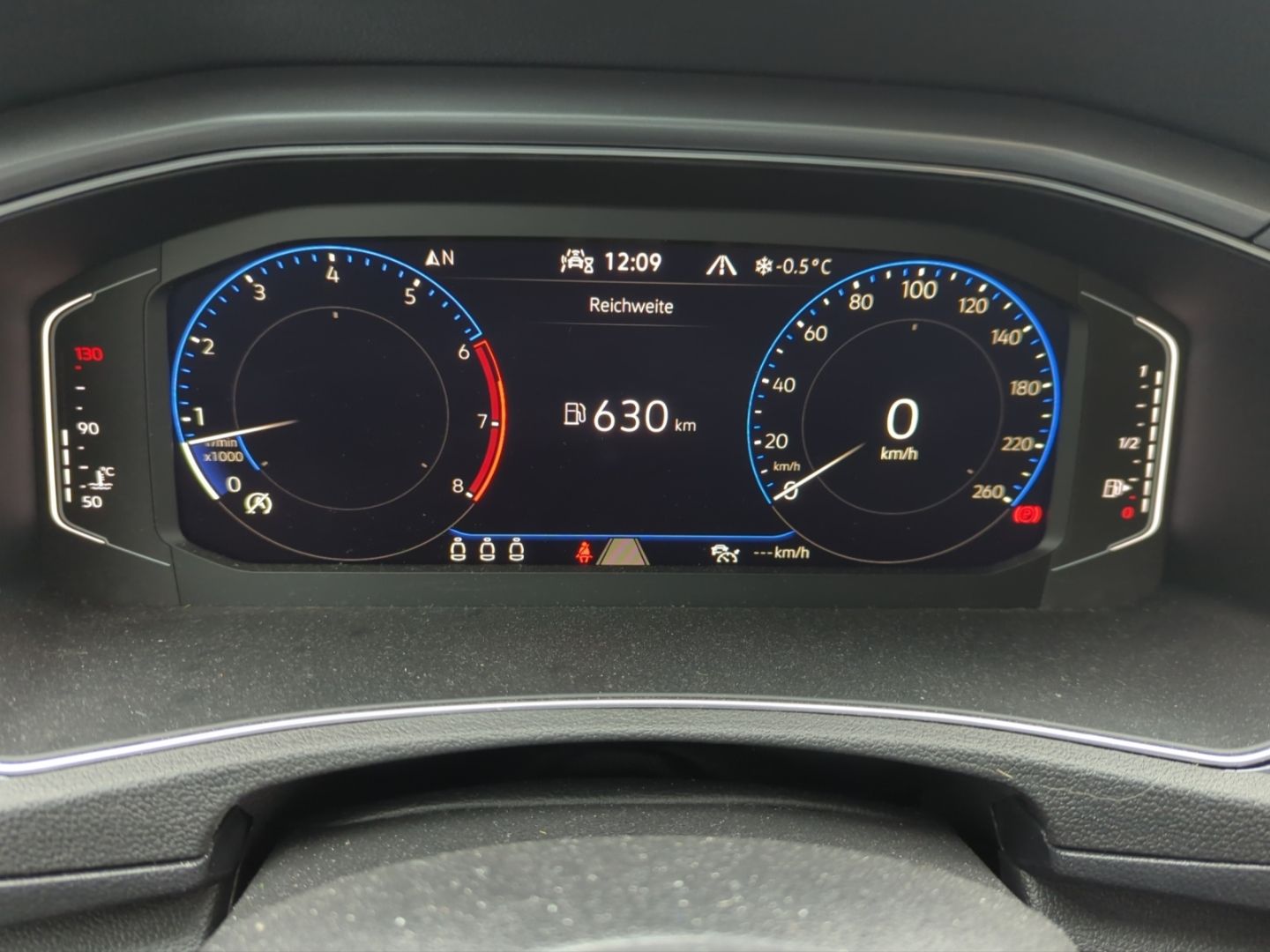 Volkswagen T-Roc Active 1.5 TSI - Samsaru's Car Outlet
