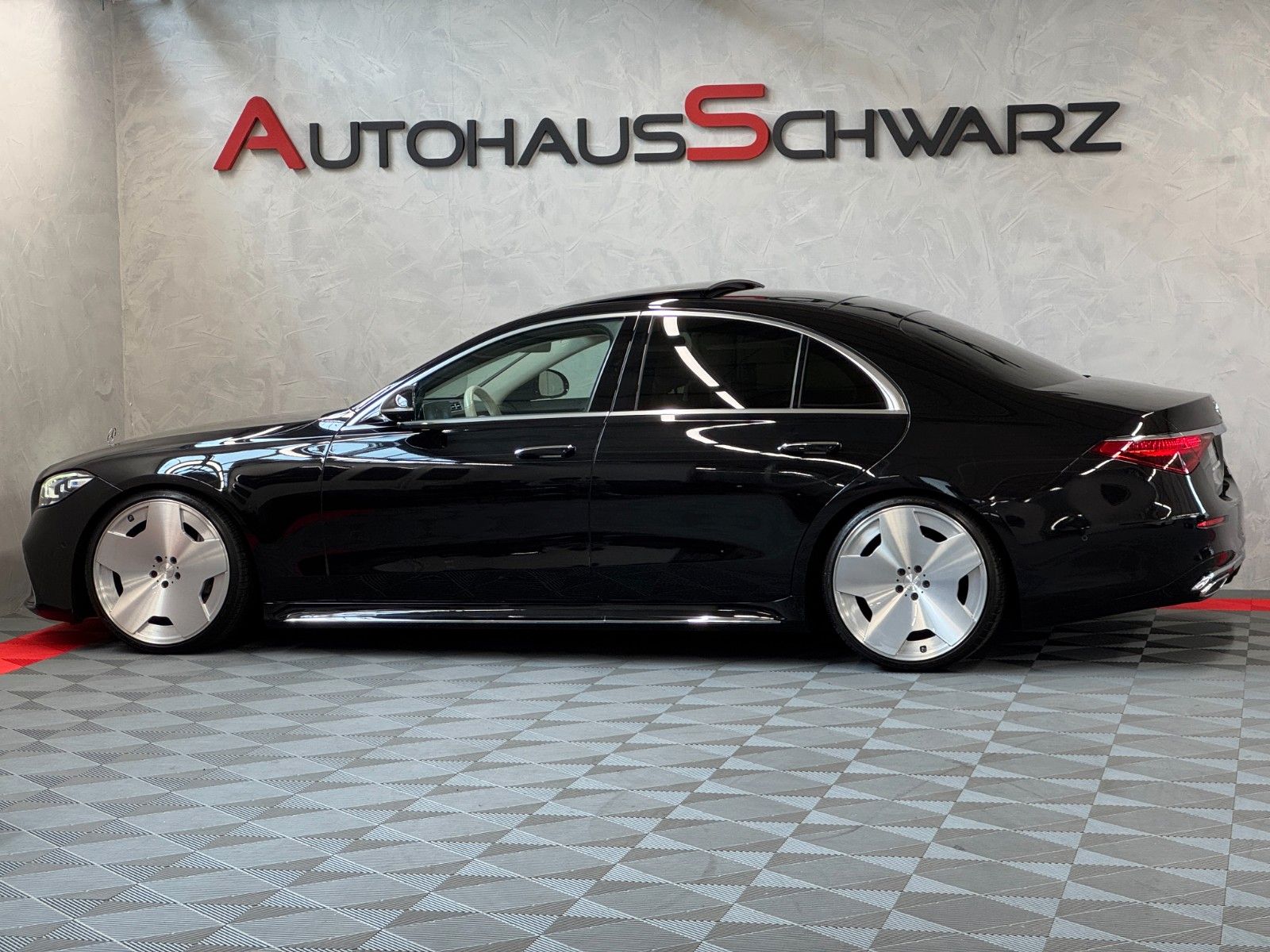 Mercedes-Benz S 400d 4Matic AMG - Samsaru's Car Outlet