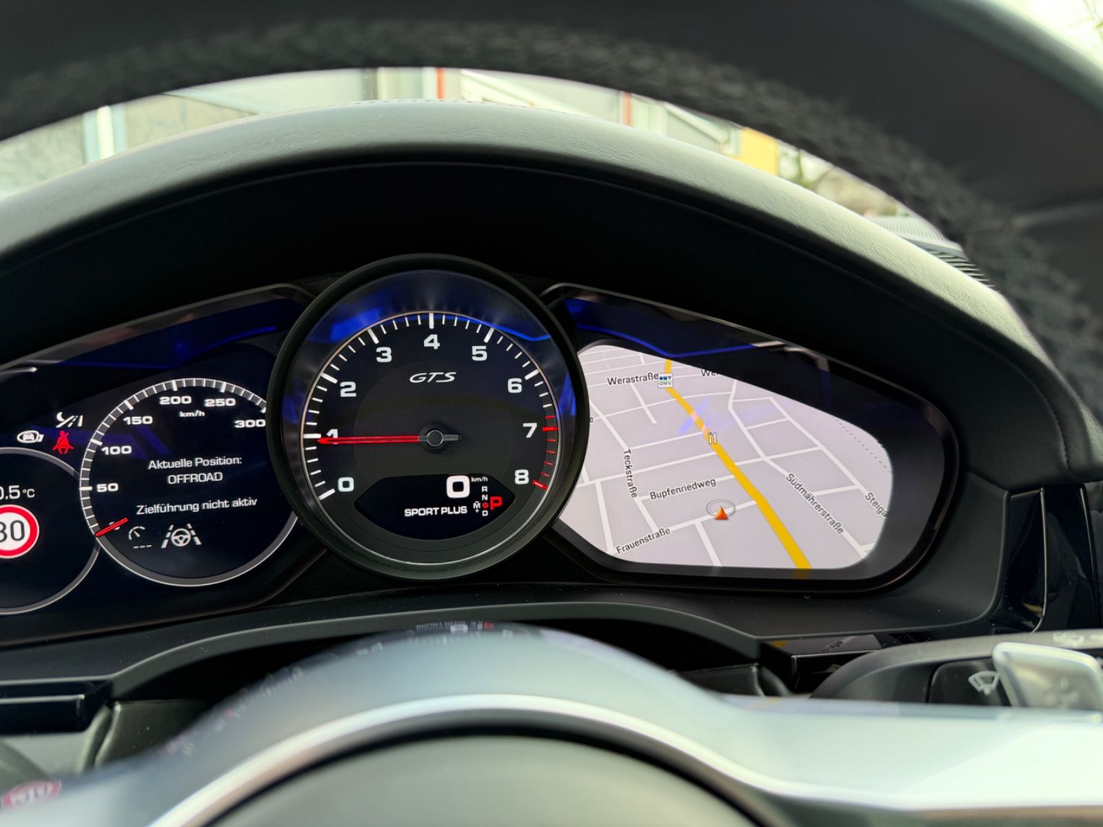 Porsche Cayenne Coupe GTS*APPROVED*NV*AHK*PANO*HAL*SH*