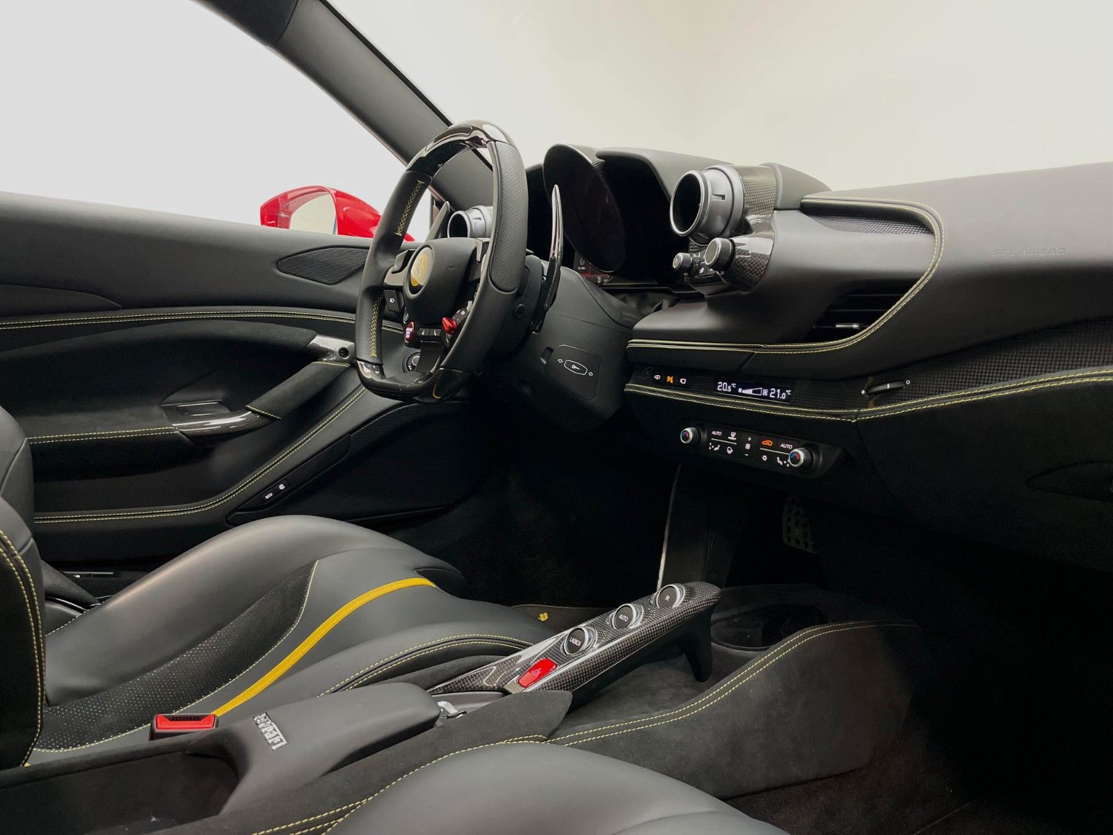 Ferrari F8 - Samsaru's Car Outlet