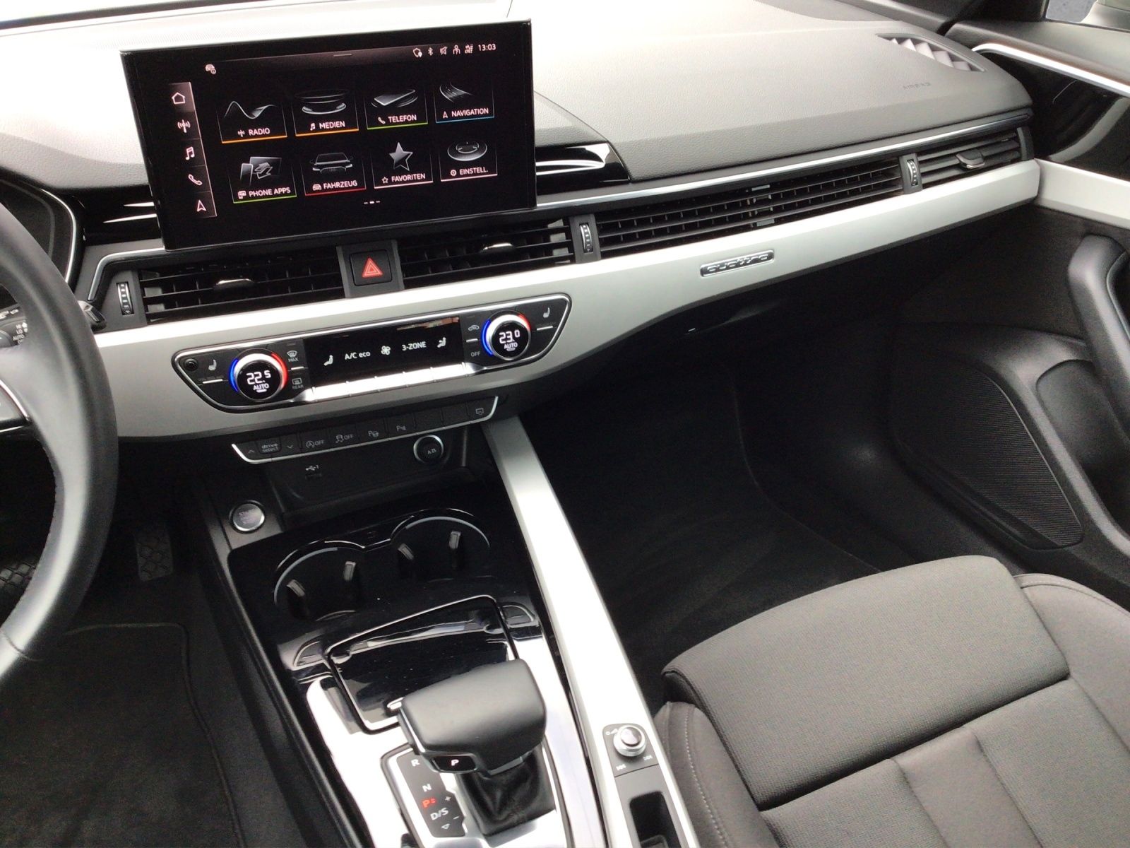 Audi A4 Avant 40 TFSI quattro S-tronic S-LINE STH