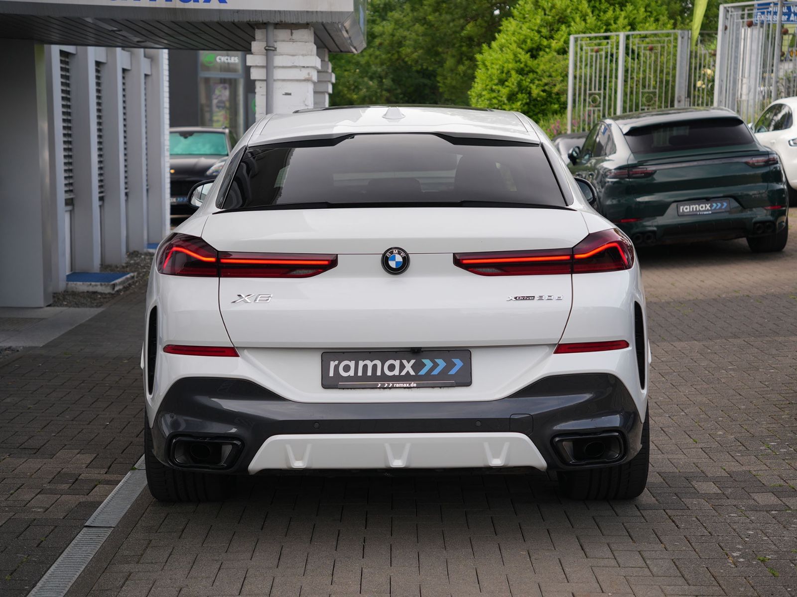 BMW X6 xDrive30d M Sport - Samsaru's Car Outlet